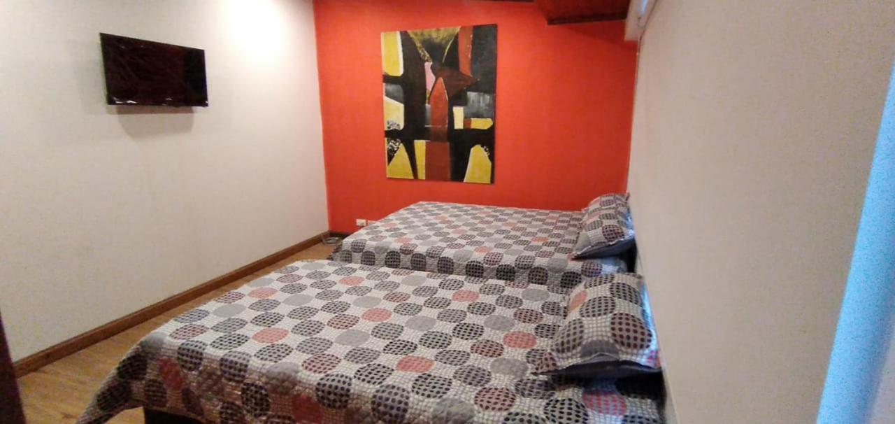Acogedor Hostal Usaquen La Parada Del Tren Bogota Bagian luar foto