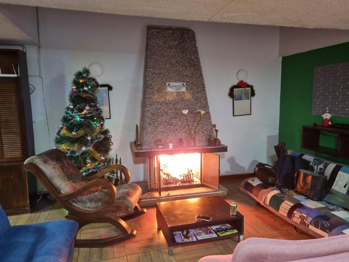 Acogedor Hostal Usaquen La Parada Del Tren Bogota Bagian luar foto